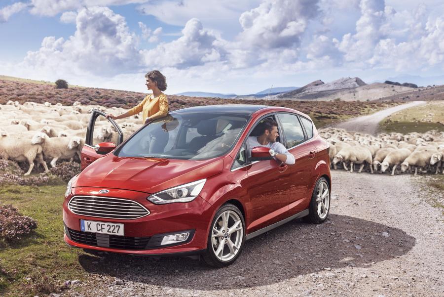  Ford C-Max 2015 года  (фото 4 из 34)